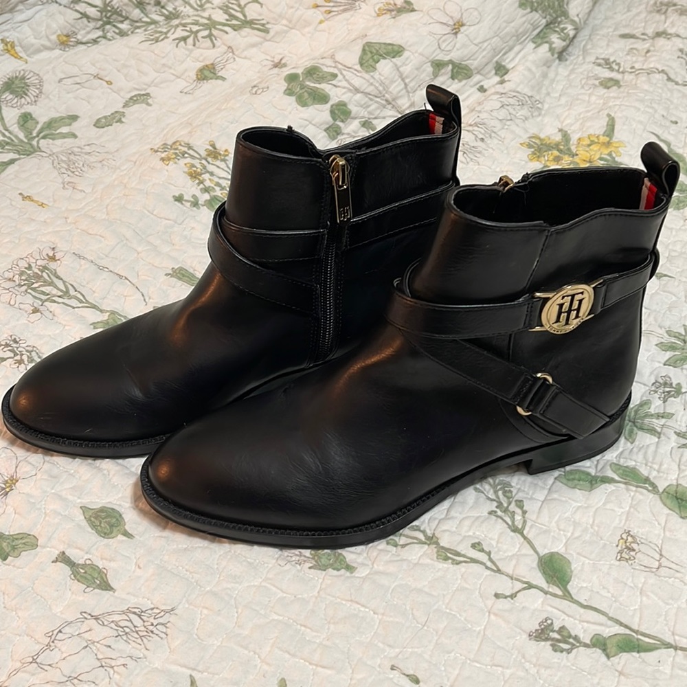 Tommy Hilfilger Twrant-R Booties